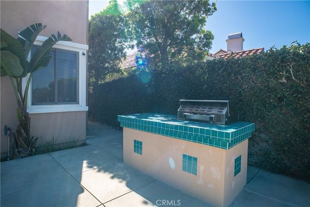 24825 Alexandra Court, Calabasas, CA 91302