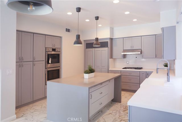 24825 Alexandra Court, Calabasas, CA 91302