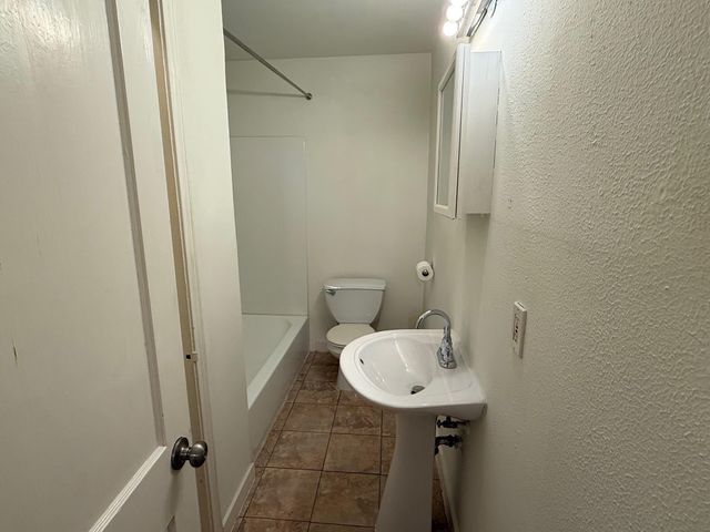 808 Colquitt Street A, Houston, TX 77006