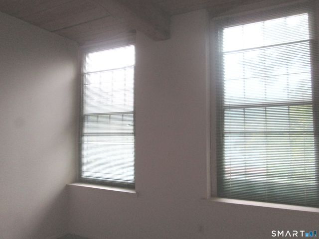 10 North Main Street 3-10, Beacon Falls, CT 06403