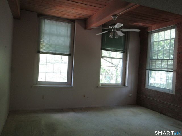 10 North Main Street 3-10, Beacon Falls, CT 06403