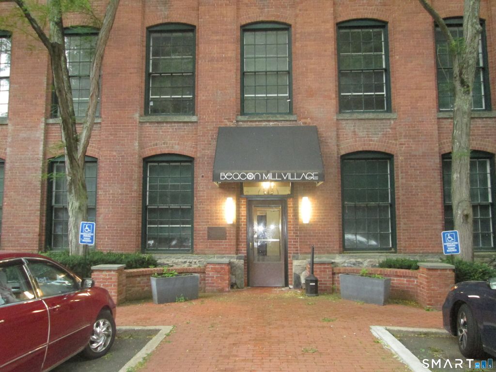 10 North Main Street 3-10, Beacon Falls, CT 06403