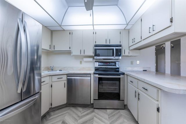 2300 AARON STREET 114, Port Charlotte, FL 33952