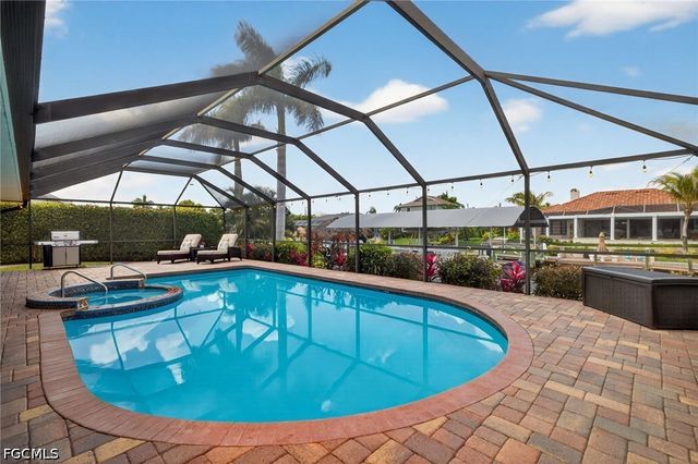 2317 SE 27th TER, Cape Coral, FL 33904