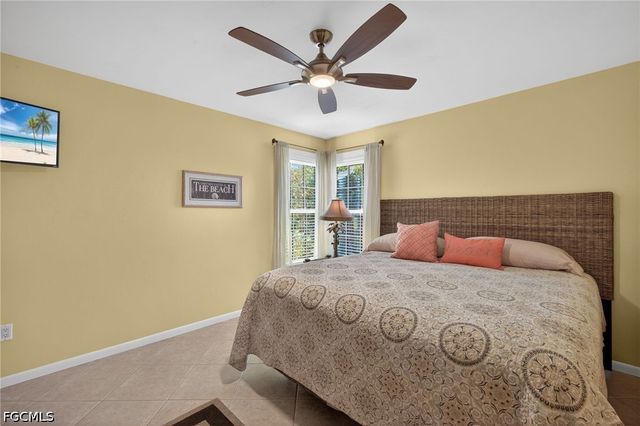 2317 SE 27th TER, Cape Coral, FL 33904