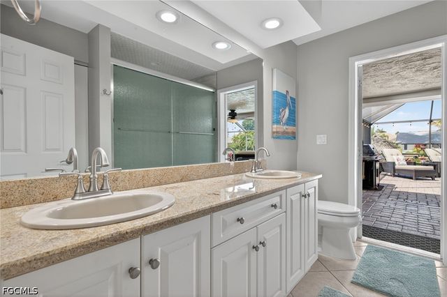 2317 SE 27th TER, Cape Coral, FL 33904