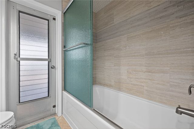 2317 SE 27th TER, Cape Coral, FL 33904