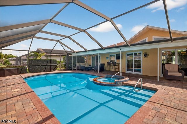 2317 SE 27th TER, Cape Coral, FL 33904