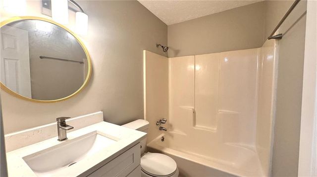 4091 Big Valley Trail, Stone Mountain, GA 30083