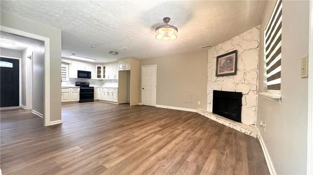 4091 Big Valley Trail, Stone Mountain, GA 30083