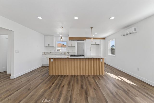 1095 E Phillips Blvd, Pomona, CA 91766