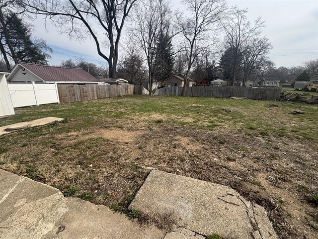 2228 Regent Street, Kalamazoo, MI 49004