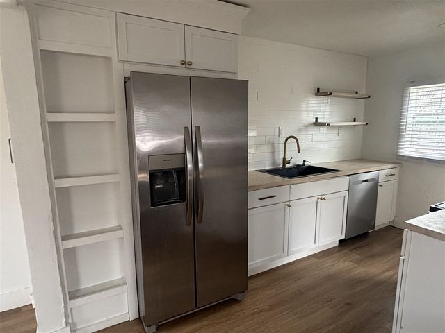 2228 Regent Street, Kalamazoo, MI 49004