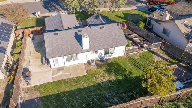 2886 Leslie Ln, West Sacramento, CA 95691