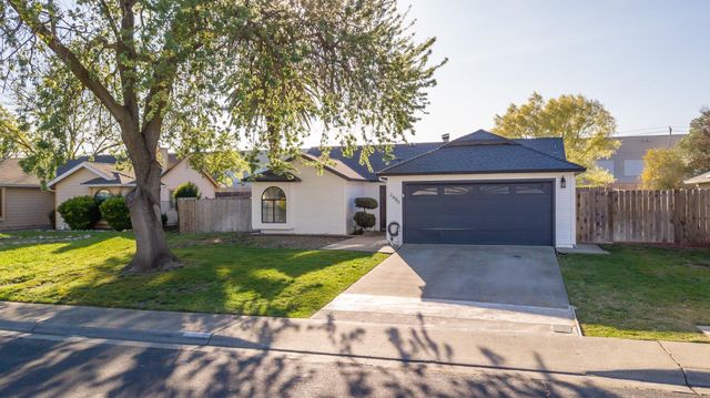 2886 Leslie Ln, West Sacramento, CA 95691
