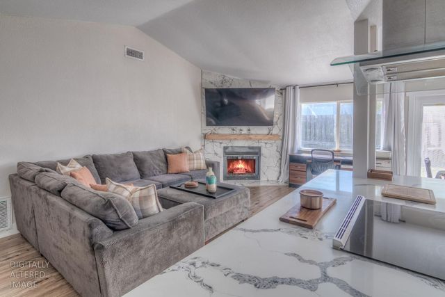 2886 Leslie Ln, West Sacramento, CA 95691