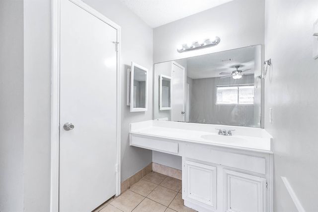 2014 Briar Ridge Drive, Rosenberg, TX 77471