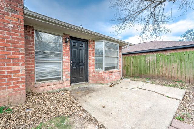 2014 Briar Ridge Drive, Rosenberg, TX 77471