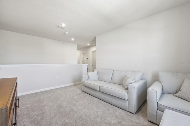 5000 BEAR LAKE LOOP, Deland, FL 32724