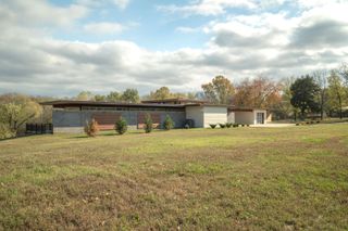 27400 S 614 Road, Grove, OK 74344