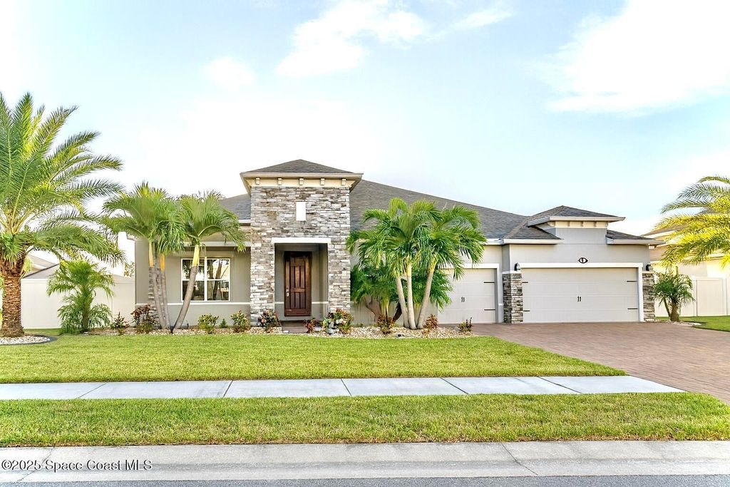 5090 Hebron Drive, Merritt Island, FL 32953