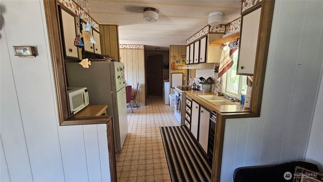 29809 M Place, Ocean Park, WA 98640