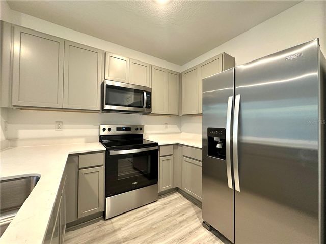 2933 CANARY AVENUE, Davenport, FL 33897