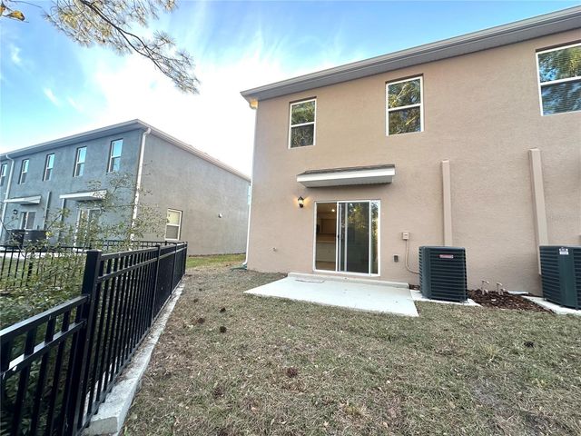 2933 CANARY AVENUE, Davenport, FL 33897