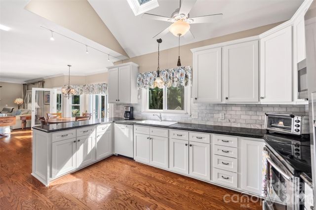 14002 Harlequin Drive, Charlotte, NC 28273