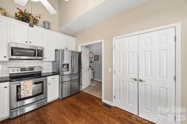 14002 Harlequin Drive, Charlotte, NC 28273