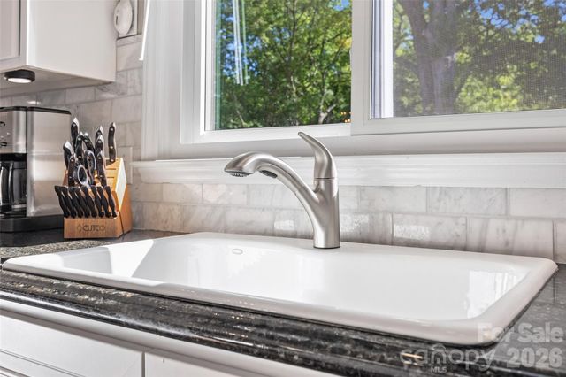 14002 Harlequin Drive, Charlotte, NC 28273