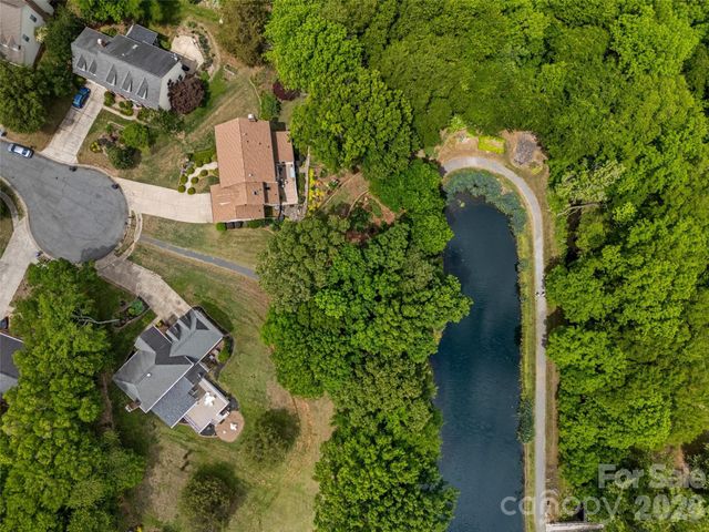 14002 Harlequin Drive, Charlotte, NC 28273