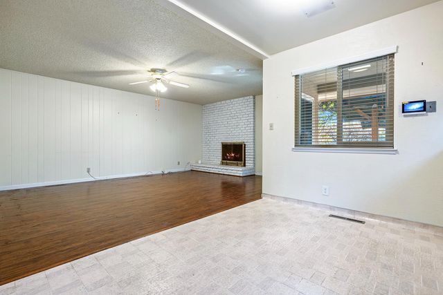 6647 N Anna Street, Fresno, CA 93710