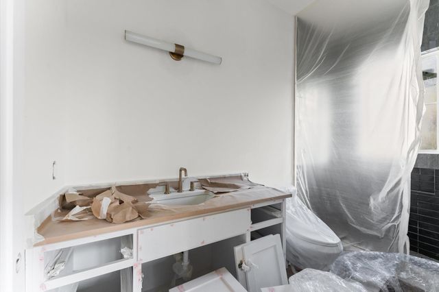 402 Columbia Street, Houston, TX 77007