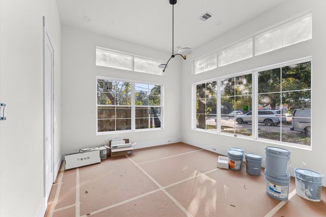 402 Columbia Street, Houston, TX 77007