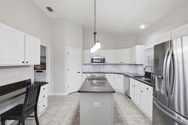 390 GLEN ABBEY LANE, Debary, FL 32713