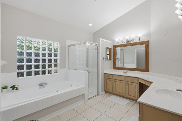 390 GLEN ABBEY LANE, Debary, FL 32713