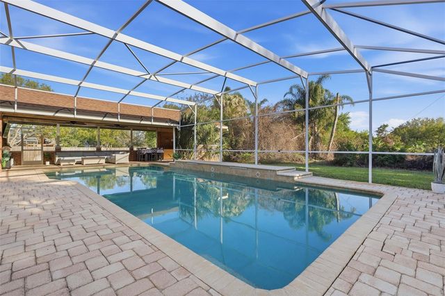 390 GLEN ABBEY LANE, Debary, FL 32713