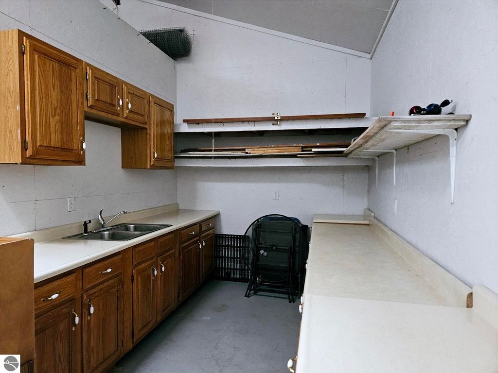 Image 10 of property listing at 615 E Franklin Street, East Tawas, MI 48730