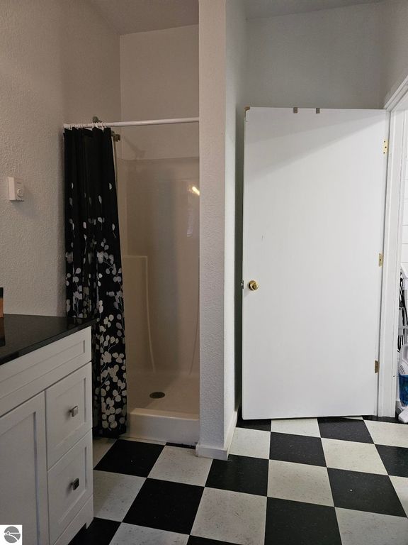 Image 15 of property listing at 615 E Franklin Street, East Tawas, MI 48730