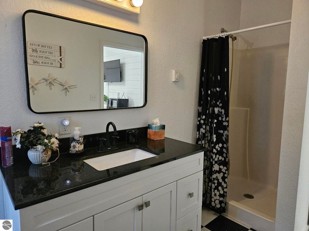 Image 16 of property listing at 615 E Franklin Street, East Tawas, MI 48730