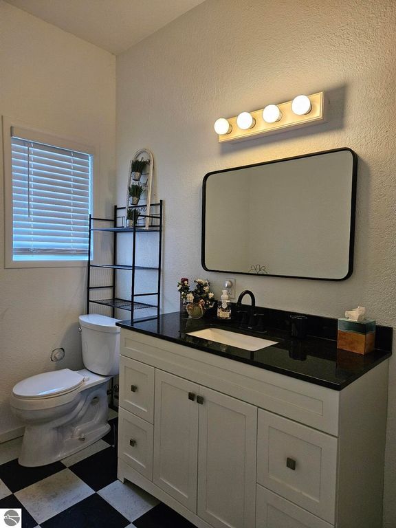 Image 17 of property listing at 615 E Franklin Street, East Tawas, MI 48730