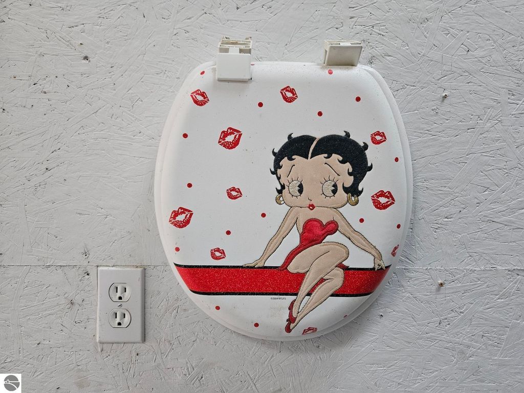 Image 24 of property listing at 615 E Franklin Street, East Tawas, MI 48730