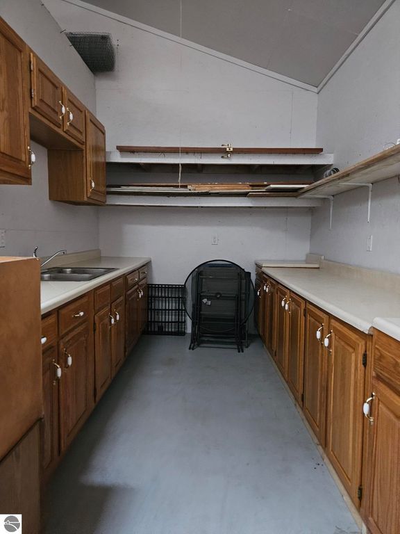Image 8 of property listing at 615 E Franklin Street, East Tawas, MI 48730