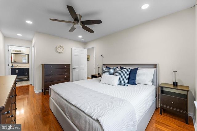 7 EDITH DR, Somerset, NJ 08873