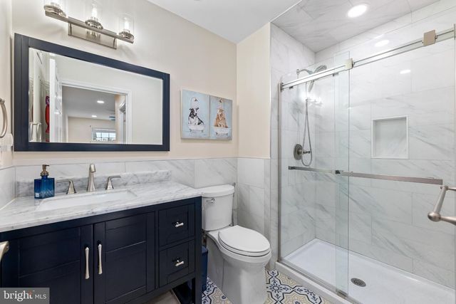 7 EDITH DR, Somerset, NJ 08873