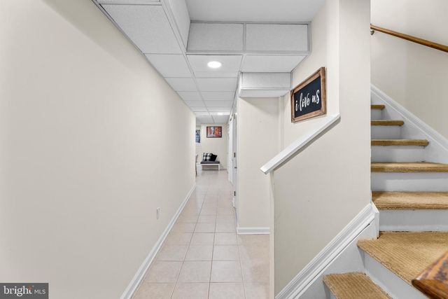 7 EDITH DR, Somerset, NJ 08873