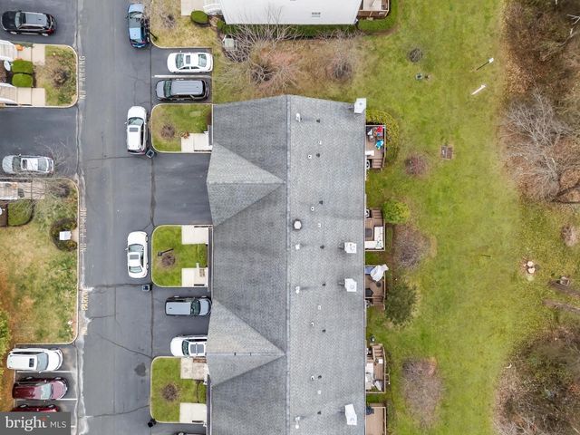 7 EDITH DR, Somerset, NJ 08873