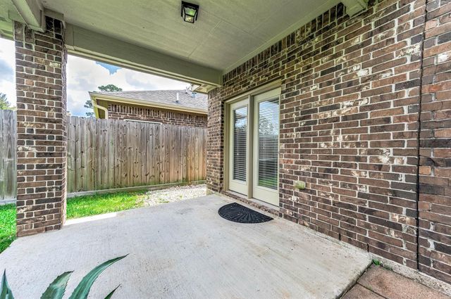 4105 Livorno Lane, Friendswood, TX 77546