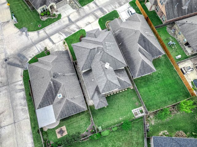 4105 Livorno Lane, Friendswood, TX 77546